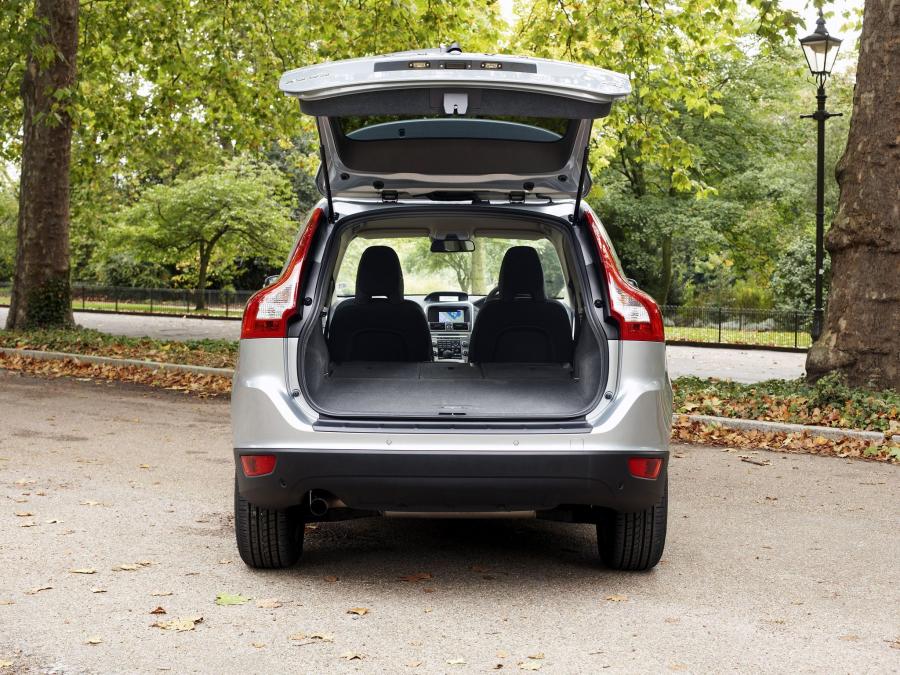  Volvo XC60 D5 2008 года  (UK) (фото 5 из 26)